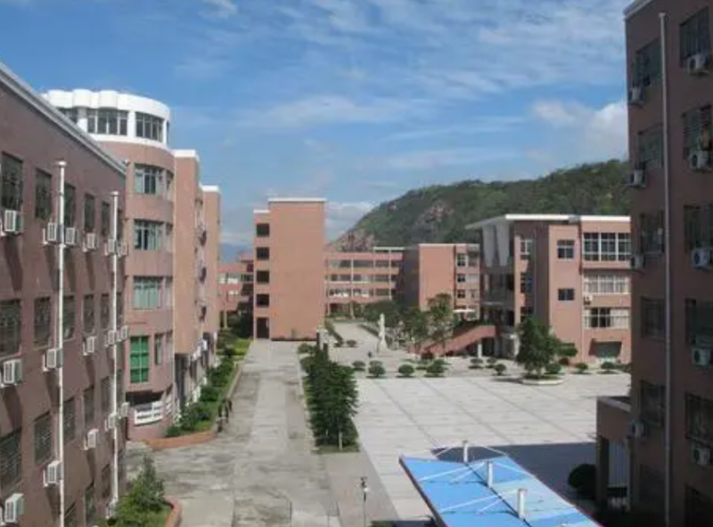 瑞安市第九中學(xué)地址，乘車路線