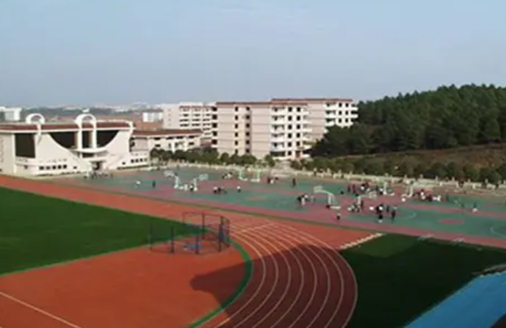 瓦房店市第一中等職業(yè)技術(shù)專業(yè)學校怎么樣、好不好