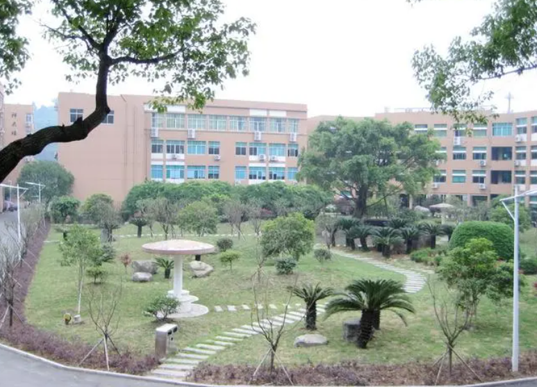 瑞安市瑞祥高級中學(xué)地址，乘車路線