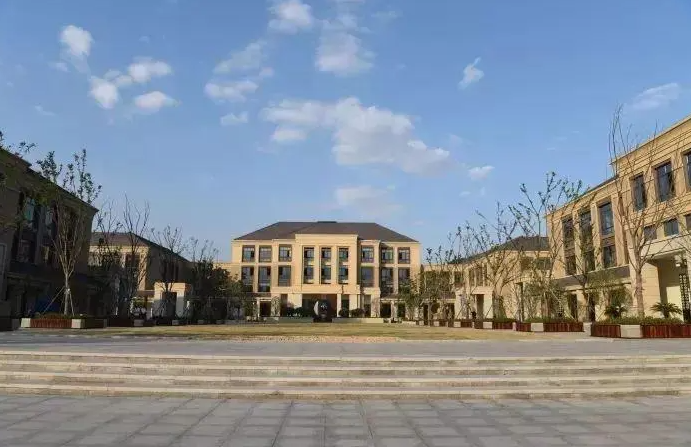 溫州市龍灣區(qū)永強中學地址，乘車路線
