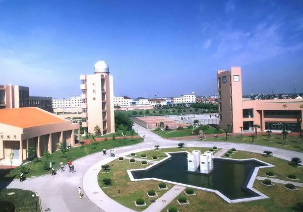 浙江海鹽元濟(jì)高級中學(xué)地址，乘車路線