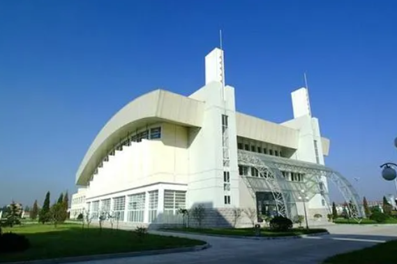 嘉興一中實(shí)驗(yàn)學(xué)校地址，乘車路線