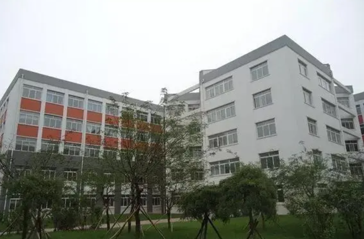 鞍山市藝術(shù)學(xué)校怎么樣、好不好