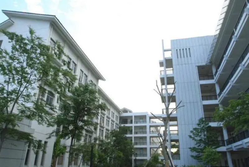 吳興高級中學(xué)地址，乘車路線