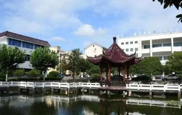 東陽市南馬高級中學怎么樣、好不好
