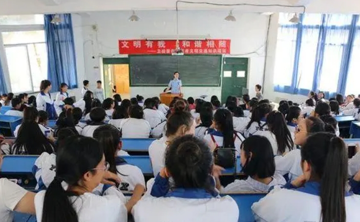 營口市衛(wèi)生學(xué)校網(wǎng)站網(wǎng)址主頁