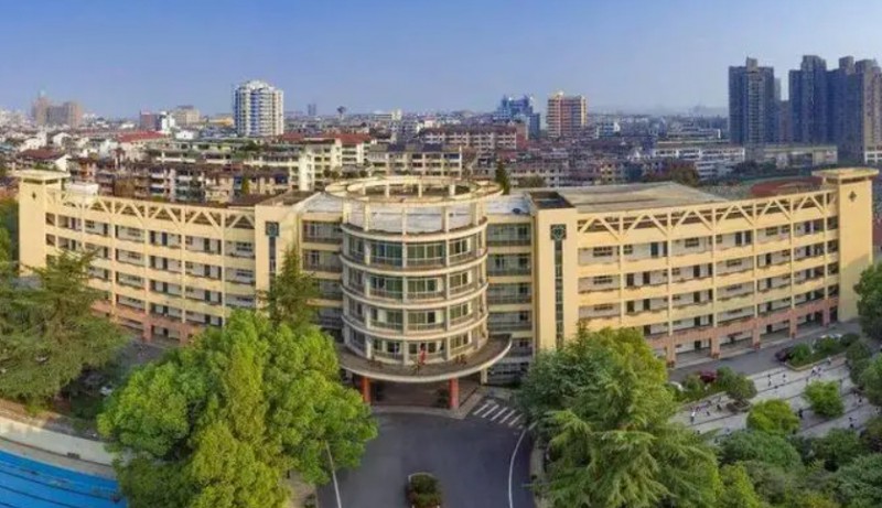 金華市第八中學(xué)地址，乘車路線