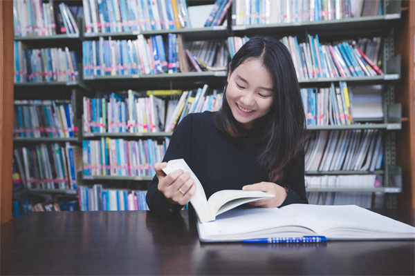 南京中華職業(yè)教育中心服裝設計專業(yè)介紹