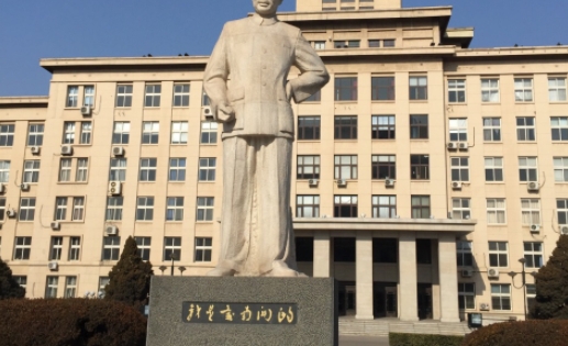 南開(kāi)大學(xué)是什么樣的大學(xué) 985還是211高校（附王牌特色專業(yè)）