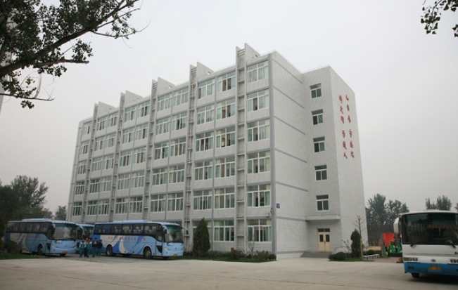 北京市公共交通高級(jí)技工學(xué)校招生簡章2024年
