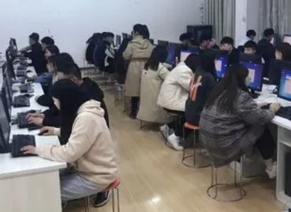 河北2024年女生適合學的中專專業(yè)