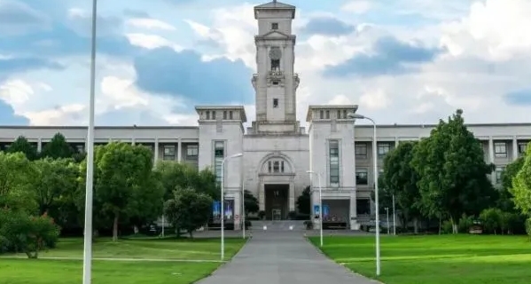 寧波諾丁漢大學(xué)評價怎么樣,學(xué)校好不好