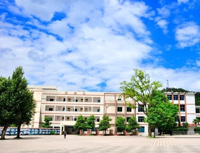 2023開陽一中錄取分數(shù)線(2024年參考)