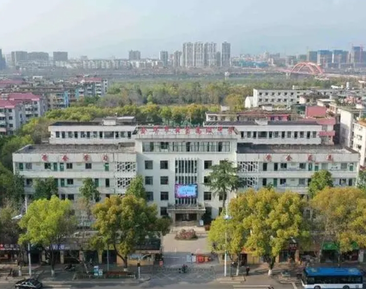 金華市云富高級(jí)中學(xué)怎么樣、好不好