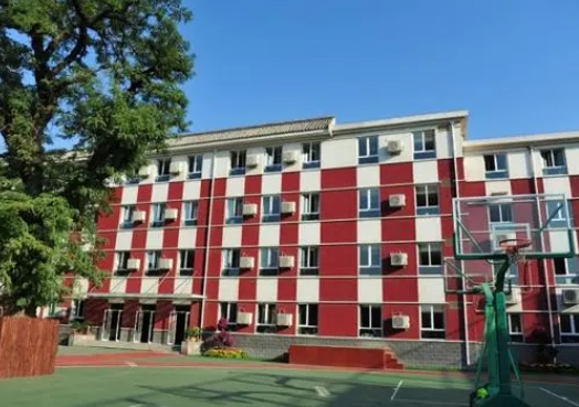 北京市第一四二中學(xué)地址，乘車路線