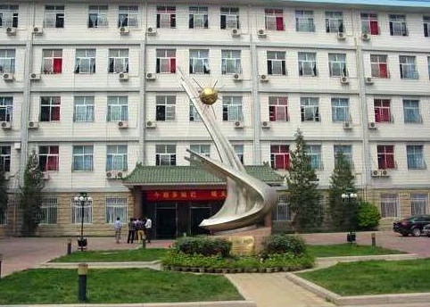 北京宏志中學(xué)地址，乘車路線