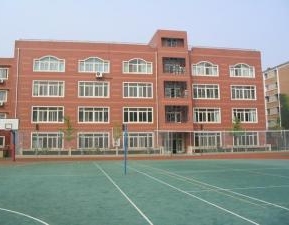 北京市第六十六中學(xué)地址，乘車路線