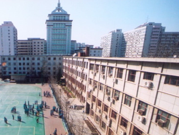 北京市鐵路第二中學(xué)地址，乘車路線