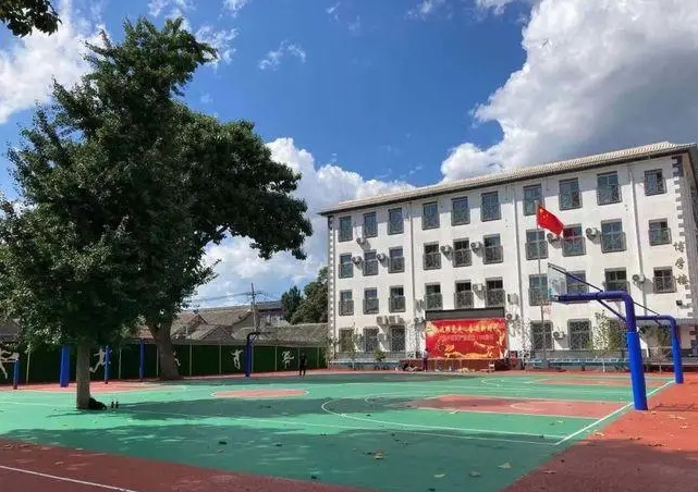 北京市第四十三中學(xué)地址，乘車路線