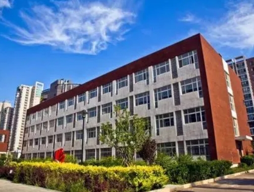 對外經(jīng)濟貿(mào)易大學(xué)附屬中學(xué)地址，乘車路線