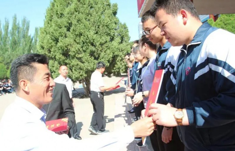2024懷仁縣第一高級職業(yè)中學(xué)多少錢 懷仁縣第一高級職業(yè)中學(xué)各專業(yè)學(xué)費收費標(biāo)準