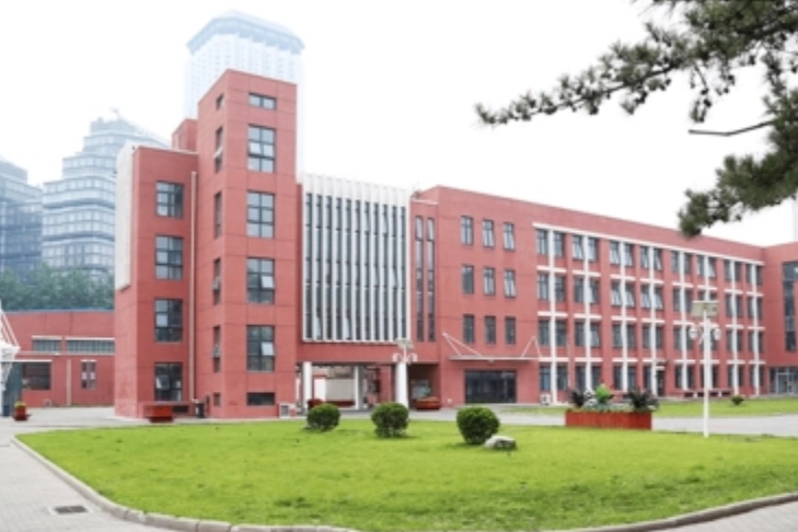 清華大學(xué)附屬中學(xué)朝陽(yáng)學(xué)校地址，乘車路線