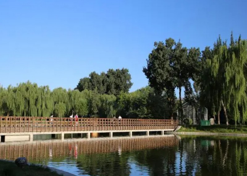 北京一零一中學(xué)地址，乘車路線