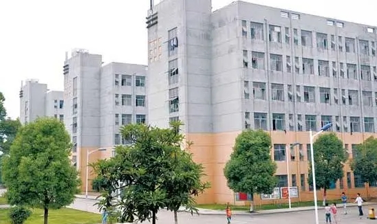 在江西高考325分算什么水平（近三年）江西高考325分能上的大學 