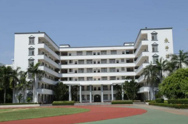 福建2024年讀中專學校能不能考大學
