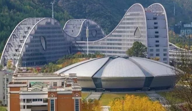2024六盤水師范學院專業(yè)排行榜 