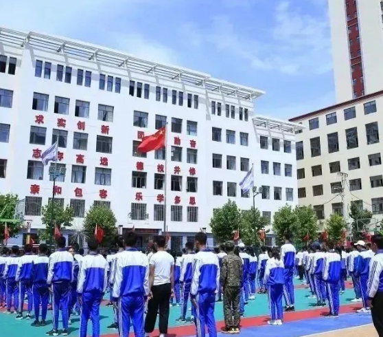 青海2024讀中專學(xué)?？刹豢梢钥即髮W(xué)