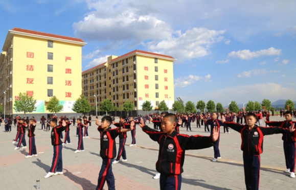 鹿邑縣少林武術(shù)職業(yè)中等專(zhuān)業(yè)學(xué)校網(wǎng)站網(wǎng)址主頁(yè)