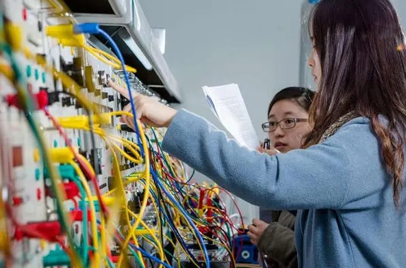 河北2024年鐵路學校什么專業(yè)適合女生