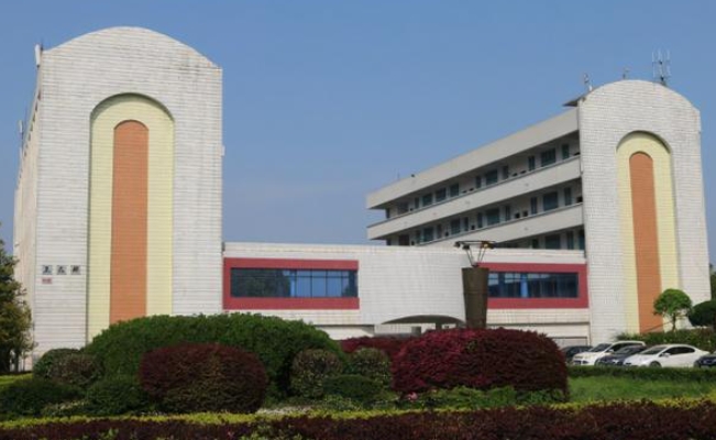 2024張家口瑤華希望中等專(zhuān)業(yè)學(xué)校多少錢(qián) 張家口瑤華希望中等專(zhuān)業(yè)學(xué)校各專(zhuān)業(yè)學(xué)費(fèi)收費(fèi)標(biāo)準(zhǔn)