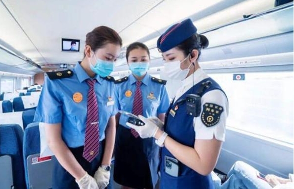 四川2024年女生上鐵路學校學什么好