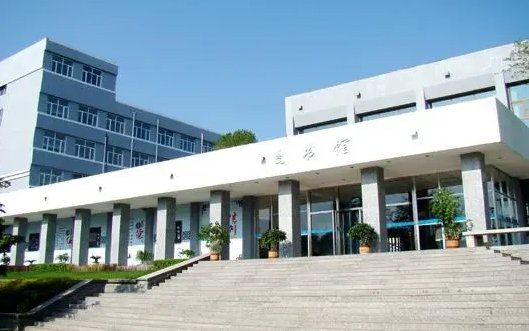 在青海高考325分算什么水平（近三年）青海高考325分能上的大學