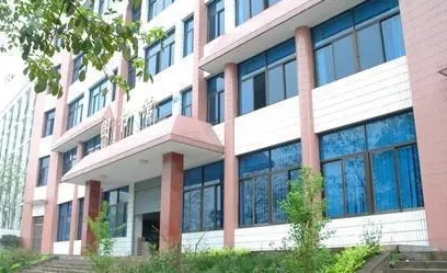 重慶市青木關(guān)中學(xué)校怎么樣、好不好