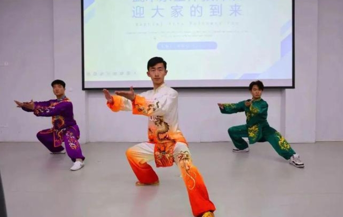 鄭州少林武術(shù)中等專業(yè)學(xué)校網(wǎng)站網(wǎng)址主頁(yè)