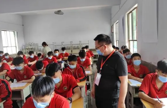 2024登封萬羊武術(shù)中等專業(yè)學校多少錢 登封萬羊武術(shù)中等專業(yè)學校各專業(yè)學費收費標準