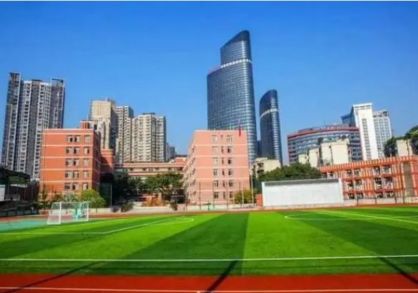 重慶市大學(xué)城第一中學(xué)校怎么樣、好不好