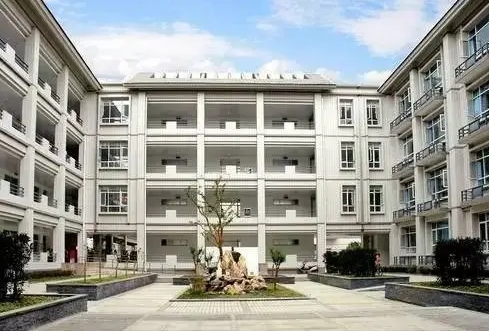 重慶市輔仁中學(xué)校地址，乘車路線