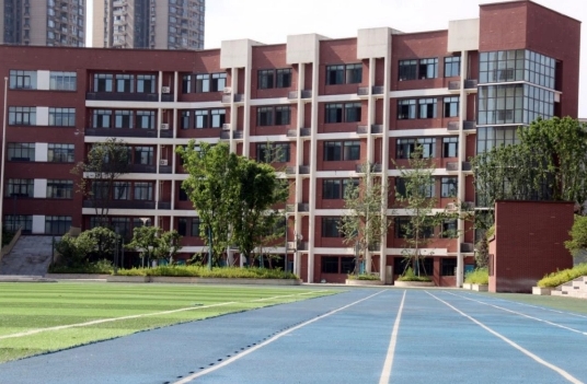 重慶市兩江新區(qū)西南大學附屬中學校怎么樣、好不好