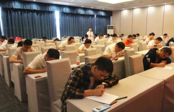 高校專項(xiàng)計(jì)劃報(bào)名入口及流程是什么？怎么報(bào)名？