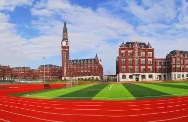 重慶市楓葉國際學校地址，乘車路線