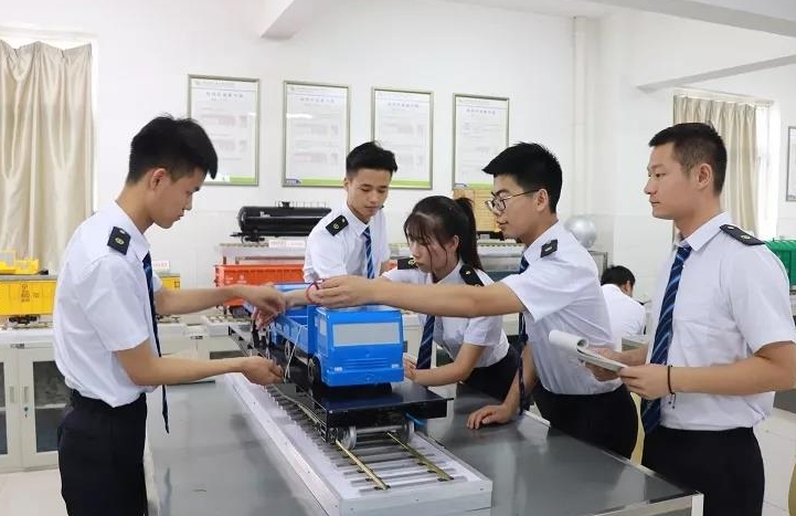 湖南2024年400分能上鐵路學(xué)校嗎