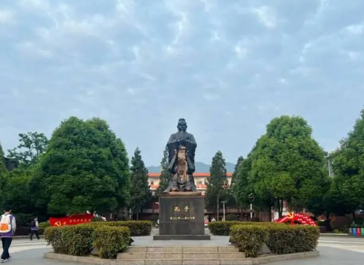 2024石家莊市礦區(qū)中學(xué)招生計(jì)劃 招生人數(shù)是多少(附要求、條件、對(duì)象)
