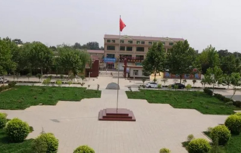 深澤中學地址，乘車路線