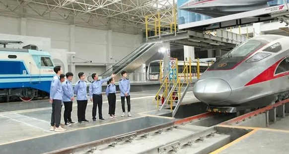 廣東2024年讀鐵路學(xué)校學(xué)什么技術(shù)好