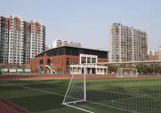 2024唐山市第十二高級(jí)中學(xué)多少錢(qián)(學(xué)費(fèi)明細(xì))