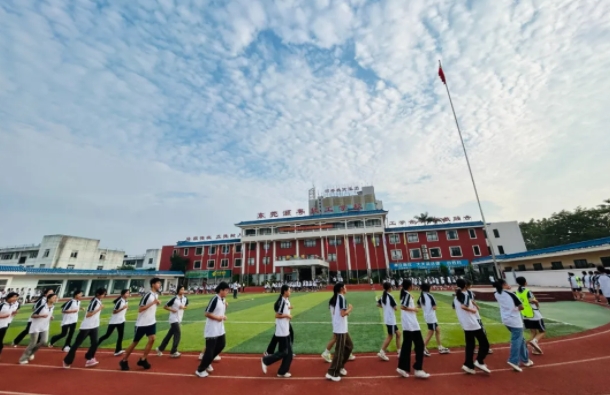 東莞市灝粵技工學(xué)校網(wǎng)站網(wǎng)址主頁(yè)